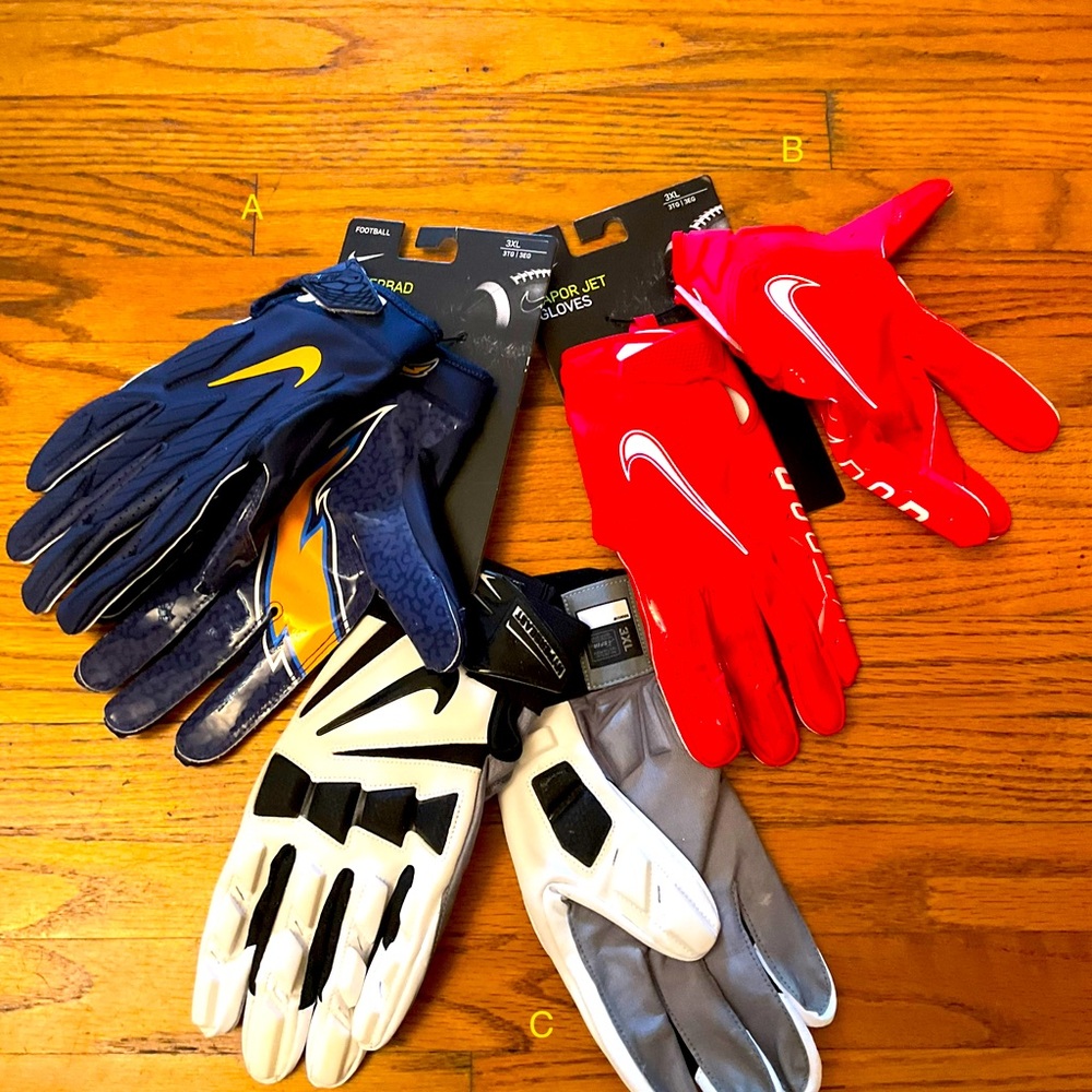 Football Gloves Asst Nike & Adidas 3XL